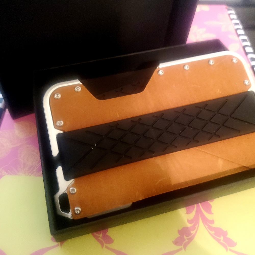 ID-Card Wallwet/Money Clip with built in bottle opener